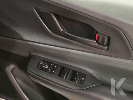 2023 Toyota Prius - thumbnail 23