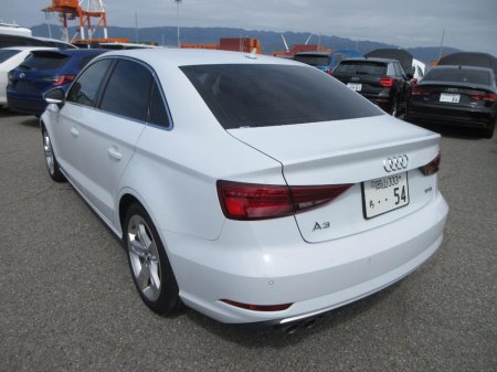 2017 Audi A3 1.4 TSFI SPORT LEATHER €19,800 thumbnail