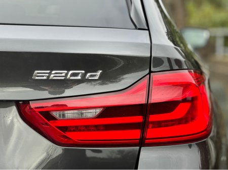 2019 BMW 5 Series 520D TOURING * PANROOF * 3D CAMERA PACK * €24,950 thumbnail
