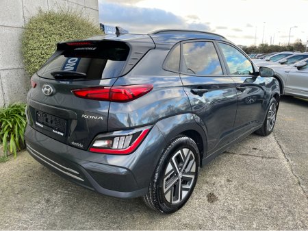 2022 Hyundai Kona EV PREMIUM 64KWH //HEATED SEATS AND STEERING WHEEL//KRELL SOUND SYSTEM//SAT NAV// €18,950