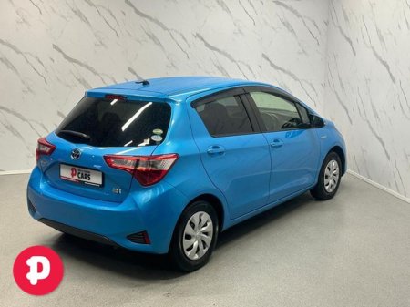 2019 Toyota Vitz F Hybrid Auto - Straight Sale Discount / 12 Months Warranty €13,950 thumbnail