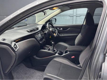 2018 Nissan Qashqai - thumbnail 12