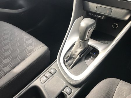 2024 Toyota Yaris - thumbnail 13