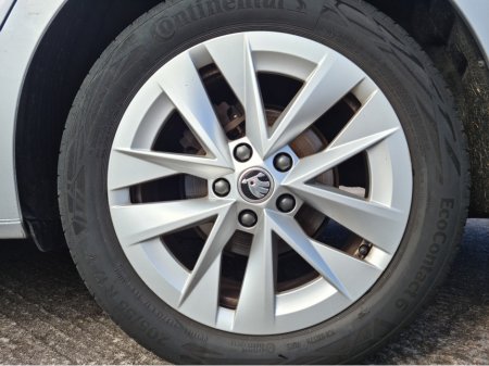 2024 Skoda Octavia - thumbnail 6