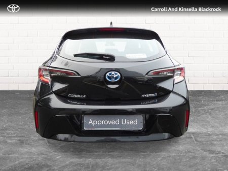 2023 Toyota Corolla Hybrid Luna HB €26,950 thumbnail