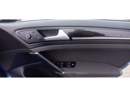 2017 Volkswagen Golf 1.4 PETROL HIGHLINE 5DR  AUTOMATIC €15,950 thumbnail