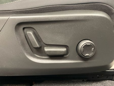 2022 Volvo XC40 - thumbnail 17