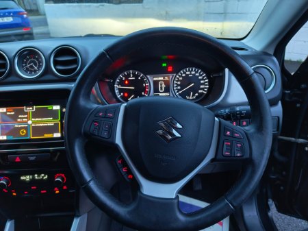 2019 Suzuki Vitara 1.6 DDiS SZ5 ALLGRIP MT €19,950 thumbnail