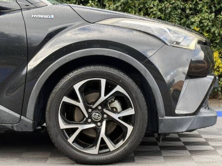 2017 Toyota C-HR - thumbnail 9