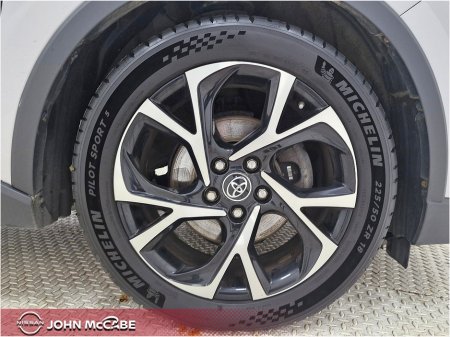 2018 Toyota C-HR HYBRID LUNA SPORT 4DR AUTO           RETAIL PRICE €18,950 - €2,000 SCRAPPAGE* FLEXIBLE FINANCE OFFERS AVAILABLE* €16,950 thumbnail