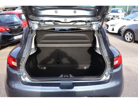 2017 Renault Clio - thumbnail 26