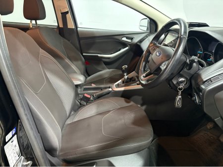 2016 Ford Focus 1.5 TDCI ZETEC 120PS 5DR €9,950 thumbnail
