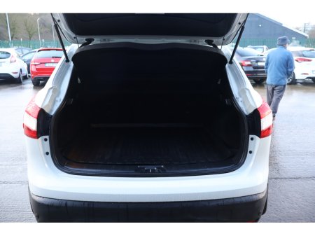 2017 Nissan Qashqai SV PREMIUM  Low Mileage Huge Spec €15,495 thumbnail