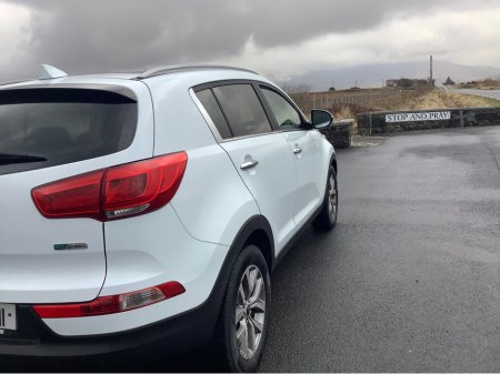 2015 Kia Sportage - view 2