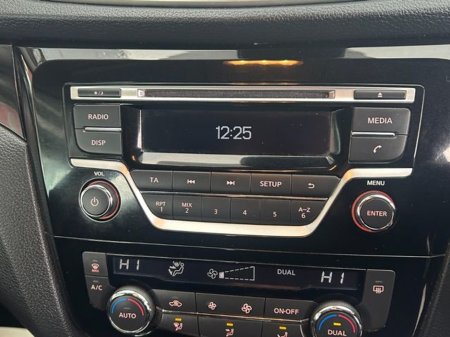 2015 Nissan Qashqai 1.5 DSL SV Safety PK 4DR €9,250 thumbnail