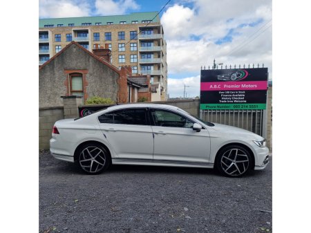 2019 Volkswagen Passat - thumbnail 3