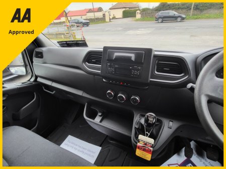 2021 Nissan NV400 - thumbnail 4