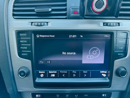 2016 Volkswagen Golf  €12,950 thumbnail