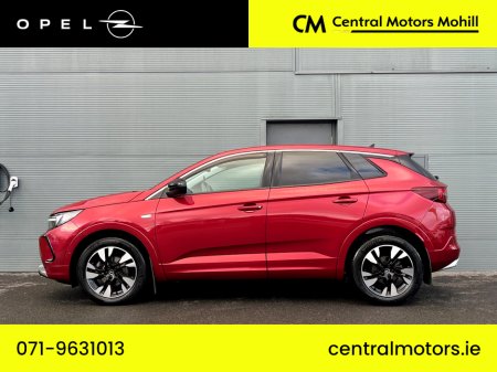 2024 Opel Grandland ELEGANCE-1.5 130 BHP Diesel * Low Mileage * €33,895 thumbnail