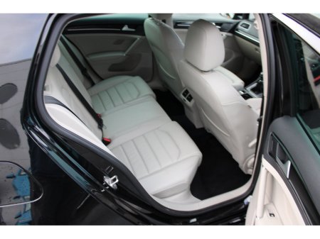 2016 Volkswagen Golf 1.2TSI 3DR 110HP Highline €15,950 thumbnail