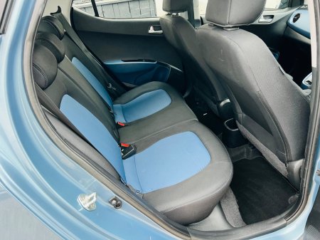 2017 Hyundai i10 - thumbnail 11