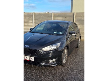 2017 Ford Focus Ford Focus 1.5 TDCi 120PS ST-Line Powershift €10,950 thumbnail