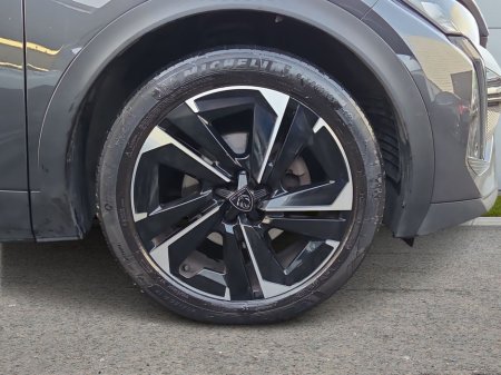 2023 Peugeot 408 - thumbnail 8