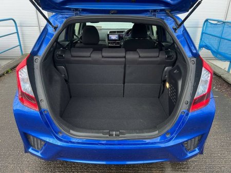 2016 Honda Fit SPORT 1.5 HYBRID // DIAMOND CUT ALLOYS // SERVICE HISTORY // PADDLE SHIFT €10,900 thumbnail