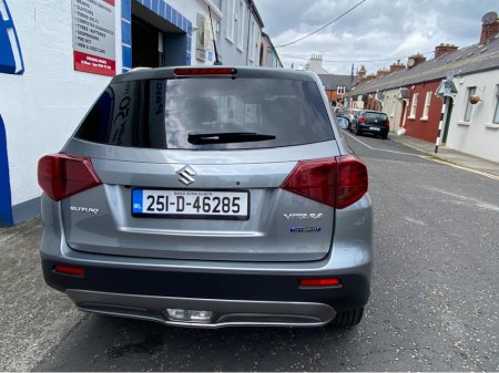 2025 Suzuki Vitara SZT AUTO FULL  HYBRID 1.5   REVERSING CAMERA €30,950