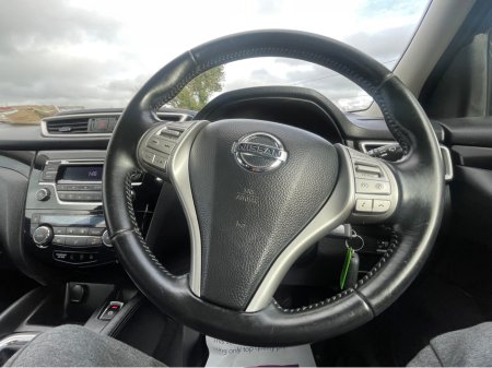 2015 Nissan Qashqai 1.5 DSL SV 4DR LOW KM €8,950 thumbnail