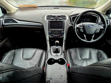 2021 Ford Mondeo - thumbnail 15