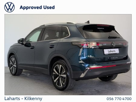 2025 Volkswagen Tiguan 3 ELEGANCE 1.5TSI 204HP DSG PHEV €54,950 thumbnail