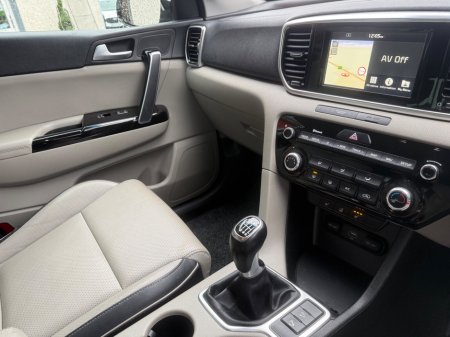 2020 Kia Sportage 1.6 CRDI MILD HYBRID K3 €19,950 thumbnail