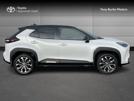 2022 Toyota Yaris Cross LunaSport - BiTone - 1.5 Hybrid - Automatic - 1 Owner &ndash; Full TOYOTA Service History // Remote Central Locking // Front Electric Windows // Rear Electric Windows // Electric Mirrors // Apple Carp €26,899