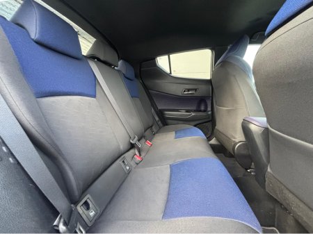 2018 Toyota C-HR HYBRID LUNA SPORT 4DR AUTO €19,250 thumbnail