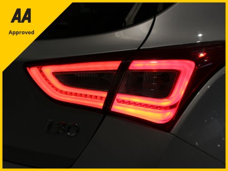 2016 Hyundai i30 - thumbnail 23