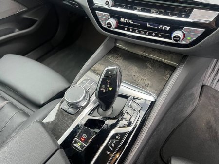 2020 BMW 5 Series 530e LCI M-SPORT COMPETITION 2.0 // OPENING SUNROOF // SERVICE HISTORY // VERY LOW MILEAGE €36,900 thumbnail