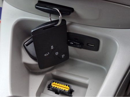 2015 Renault Zoe DYNAMIQUE INTENSE AUTOMATIC FULLY ELECTRIC NCT 02/27 *80KM RANGE* 2 KEYS/ SAT NAV/ TOUCH SCREEN MEDIA/ BLUETOOTH/ USB/ REVERSE CAMERA/ MULTI FUNCTION STEERING WHEEL/ HISTORY CHECKED €3,900 thumbnail