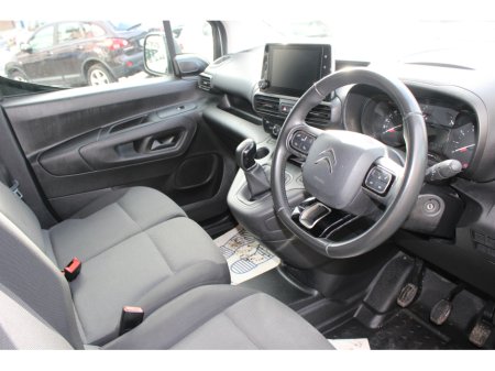 2021 Citroen Berlingo SLIDING SIDE DOOR ENT BLUEHDI 75 MWB 3DR 3 SEAT €13,950 thumbnail