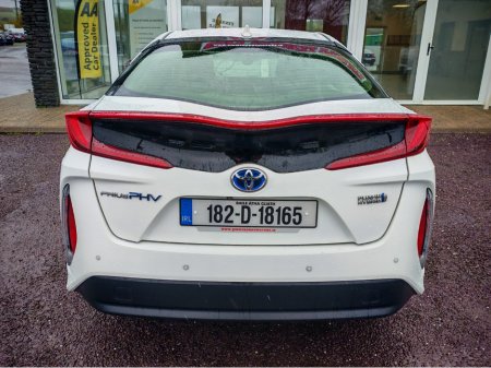 2018 Toyota Prius - thumbnail 5