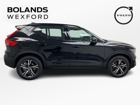 2026 Volvo XC40 - thumbnail 4