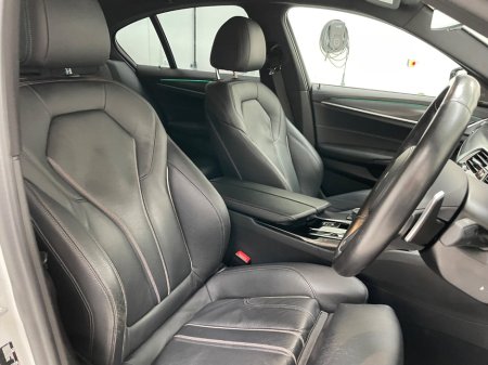 2021 BMW 5 Series - thumbnail 9