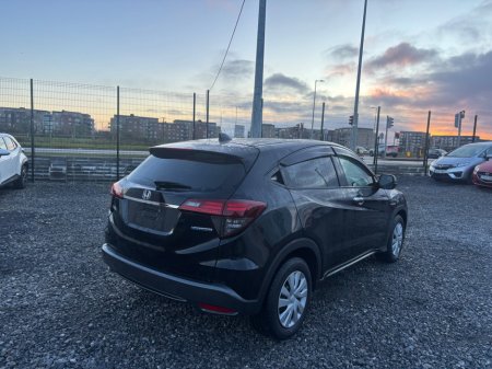 2019 Honda Vezel  €19,950 thumbnail