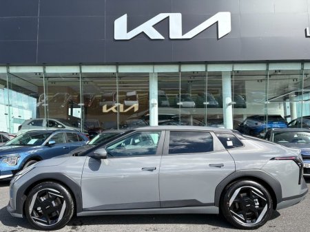 2026 Kia EV4 - photo 3