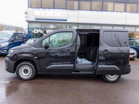 2026 Peugeot Partner 2026 - PRE REG OFFER - PARTNER PRO PLUS1.5 HDI 100 65 €22,750 thumbnail