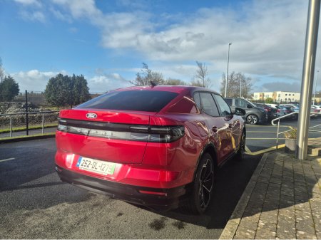 2025 Ford Capri - thumbnail 3