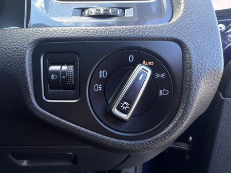 2017 Volkswagen Golf - thumbnail 31