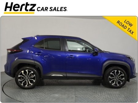 2023 Toyota Yaris Cross DESIGN HEV 1.5 Petrol Automatic €24,995 thumbnail