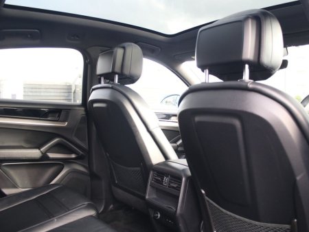 2024 Porsche Cayenne E-Hybrid Coupe €105,000 thumbnail