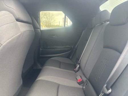 2024 Toyota C-HR - thumbnail 7